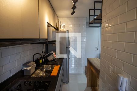 Cozinha de apartamento à venda com 2 quartos, 48m² em Vila Carmosina, São Paulo