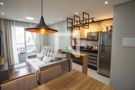 Sala  de apartamento à venda com 2 quartos, 48m² em Vila Carmosina, São Paulo
