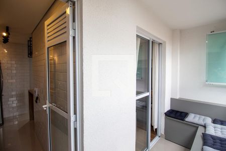 Sala / Varanda de apartamento à venda com 2 quartos, 48m² em Vila Carmosina, São Paulo