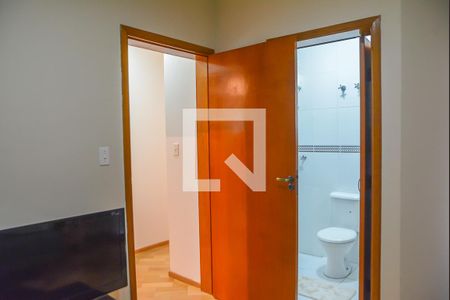 Casa à venda com 219m², 3 quartos e 5 vagasQuarto 2 - Suíte