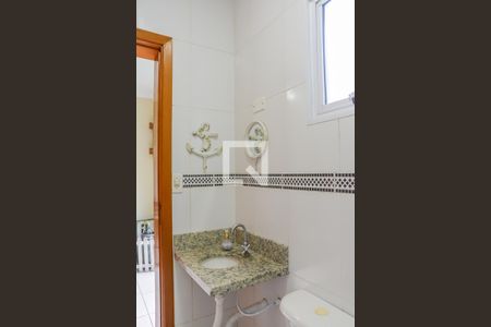 Casa à venda com 219m², 3 quartos e 5 vagasBanheiro de serviço