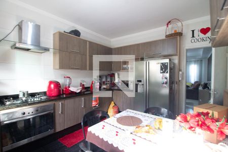 Casa à venda com 120m², 3 quartos e 2 vagas Casa à venda com 120m², 3 quartos e 2 vagasCozinha