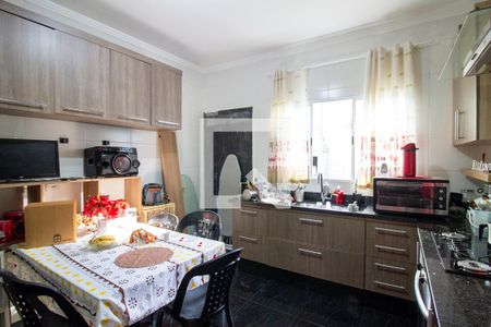 Casa à venda com 120m², 3 quartos e 2 vagas Casa à venda com 120m², 3 quartos e 2 vagasCozinha