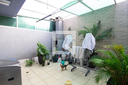 Casa à venda com 120m², 3 quartos e 2 vagas Casa à venda com 120m², 3 quartos e 2 vagasÁrea de Serviço/Quintal