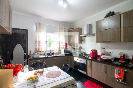 Casa à venda com 120m², 3 quartos e 2 vagas Casa à venda com 120m², 3 quartos e 2 vagasCozinha