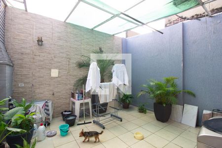 Casa à venda com 120m², 3 quartos e 2 vagas Casa à venda com 120m², 3 quartos e 2 vagasÁrea de Serviço/Quintal