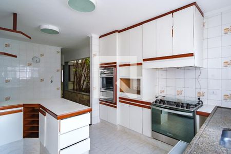 Casa à venda com 250m², 7 quartos e 6 vagasCozinha