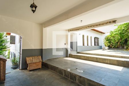 Casa à venda com 250m², 7 quartos e 6 vagasVagas