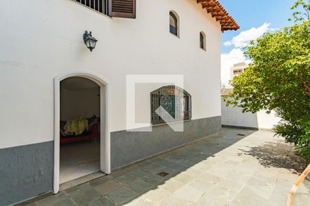 Casa à venda com 250m², 7 quartos e 6 vagasQuintal