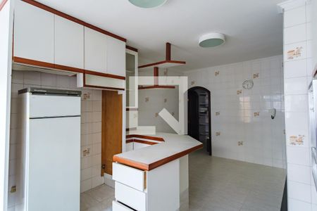 Casa à venda com 250m², 7 quartos e 6 vagasCozinha