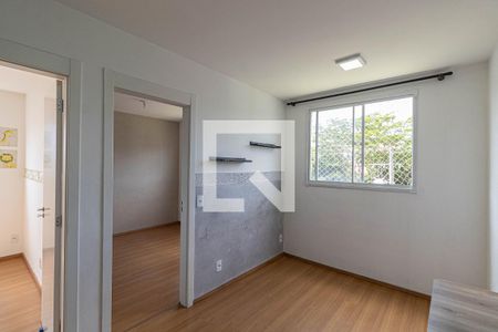 Sala/Cozinha/Área de Serviço  de apartamento à venda com 2 quartos, 38m² em Vila Nhocune, São Paulo
