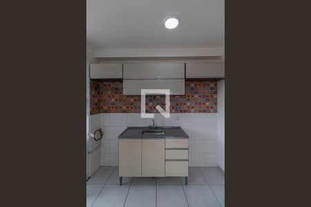 Sala/Cozinha/Área de Serviço  de apartamento à venda com 2 quartos, 38m² em Vila Nhocune, São Paulo
