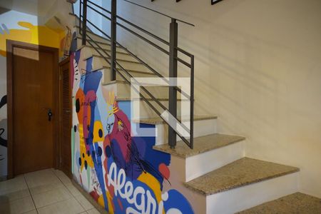 Escada de casa à venda com 3 quartos, 150m² em Morro Santana, Porto Alegre