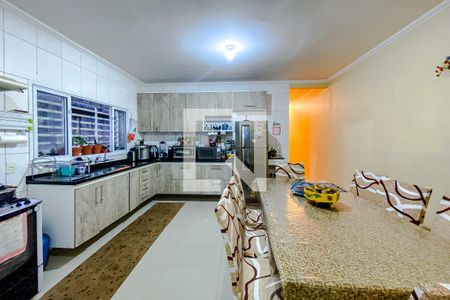 Casa à venda com 255m², 4 quartos e 6 vagasCozinha