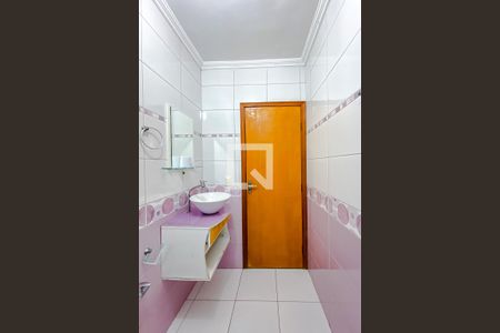 Casa à venda com 255m², 4 quartos e 6 vagasBanheiro da Suíte