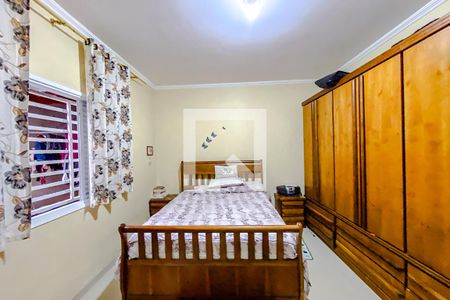 Casa à venda com 255m², 4 quartos e 6 vagasQuarto 4 - Suíte