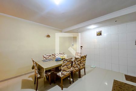Casa à venda com 255m², 4 quartos e 6 vagasCozinha