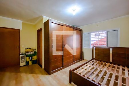 Casa à venda com 255m², 4 quartos e 6 vagasQuarto 3 - Suíte