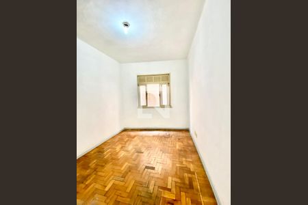 Sala de apartamento para alugar com 1 quarto, 40m² em Del Castilho, Rio de Janeiro