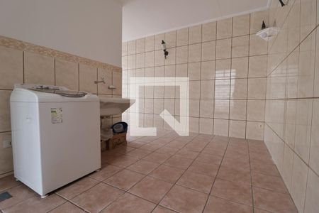 Casa à venda com 177m², 3 quartos e 1 vagaLavanderia