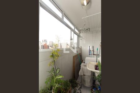 Apartamento à venda com 65m², 2 quartos e 1 vagaÁrea de Serviço