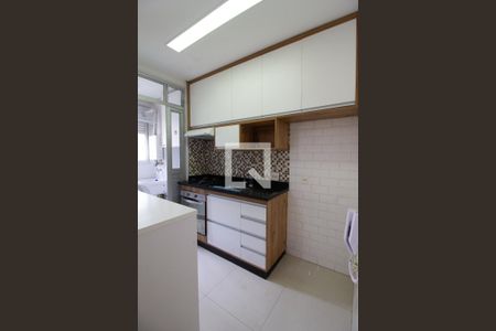 Apartamento à venda com 60m², 2 quartos e 1 vagaCozinha
