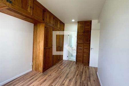 Apartamento para alugar com 130m², 3 quartos e 2 vagasSuíte 1