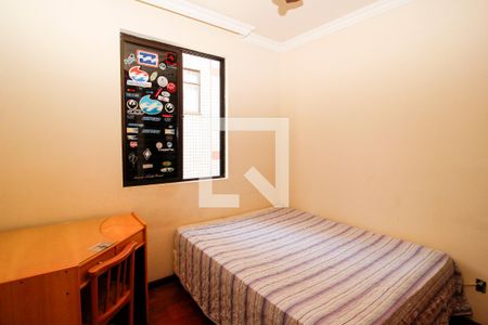 Apartamento à venda com 251m², 5 quartos e 2 vagasQuarto 