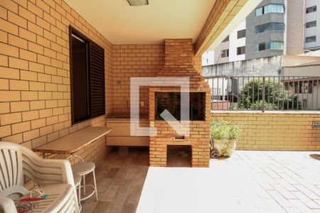 Apartamento à venda com 251m², 5 quartos e 2 vagasÁrea externa 