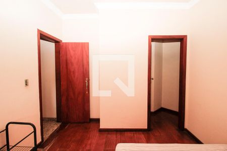 Apartamento à venda com 251m², 5 quartos e 2 vagasQuarto