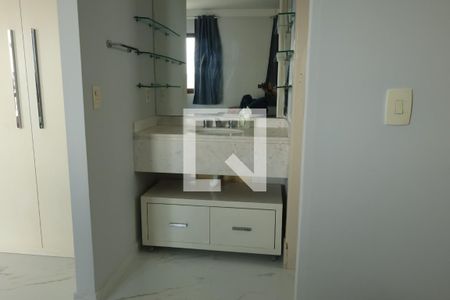 Apartamento para alugar com 50m², 1 quarto e 1 vagaArmários lavatório