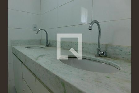 Apartamento para alugar com 72m², 2 quartos e 1 vagaBanheiro Social