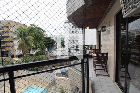 Apartamento à venda com 104m², 3 quartos e 3 vagasVaranda da Sala