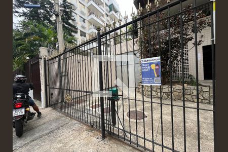 Apartamento à venda com 104m², 3 quartos e 3 vagasPlaquinha 