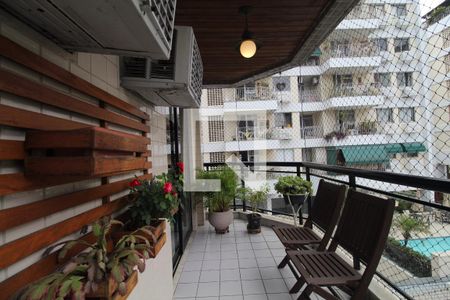 Apartamento à venda com 104m², 3 quartos e 3 vagasVaranda da Sala