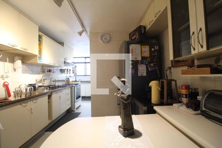 Apartamento à venda com 104m², 3 quartos e 3 vagasCozinha e Área de Serviço