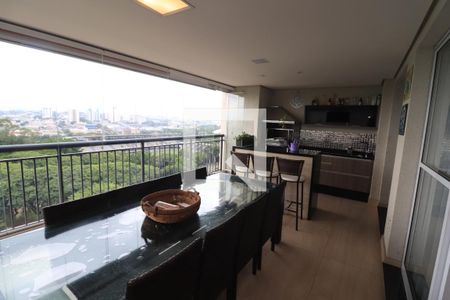 Apartamento para alugar com 170m², 3 quartos e 3 vagasVaranda