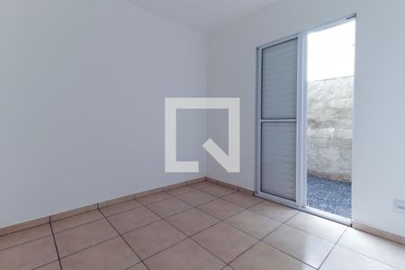 Quarto 1  de apartamento para alugar com 2 quartos, 44m² em Jardim Diva Tarlá de Carvalho, Ribeirão Preto