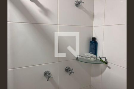 Apartamento à venda com 65m², 2 quartos e 2 vagasBanheiro 01