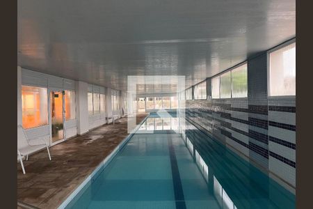 Apartamento à venda com 65m², 2 quartos e 2 vagasÁrea comum - Piscina