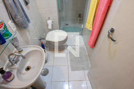Apartamento à venda com 75m², 3 quartos e 1 vaga Apartamento à venda com 75m², 3 quartos e 1 vagaBanheiro