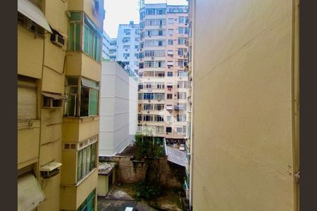 Sala vista de apartamento para alugar com 1 quarto, 42m² em Copacabana, Rio de Janeiro