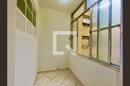 Sala de apartamento para alugar com 1 quarto, 42m² em Copacabana, Rio de Janeiro