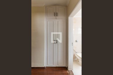 Apartamento para alugar com 96m², 2 quartos e 1 vaga Apartamento para alugar com 96m², 2 quartos e 1 vagaCorredor - Armário