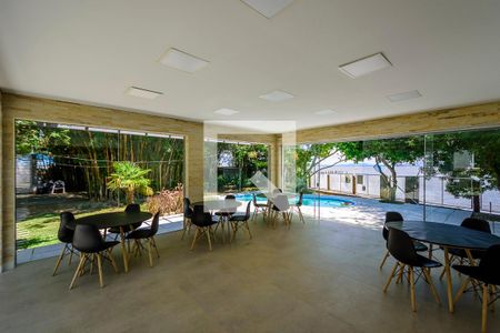 Casa de condomínio à venda com 325m², 4 quartos e 3 vagas Casa de condomínio à venda com 325m², 4 quartos e 3 vagasÁrea comum - Salão de festas