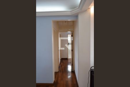 Corredor de apartamento para alugar com 3 quartos, 96m² em Vila Madalena, São Paulo