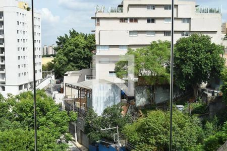 Sala de apartamento para alugar com 3 quartos, 96m² em Vila Madalena, São Paulo