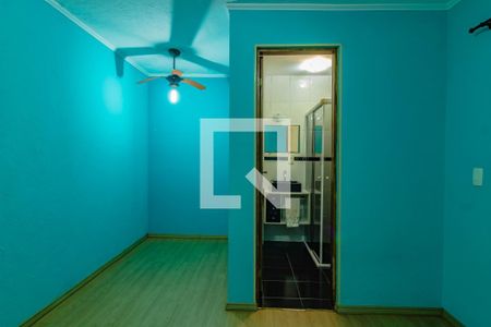 Casa à venda com 210m², 4 quartos e 2 vagasSuíte 2