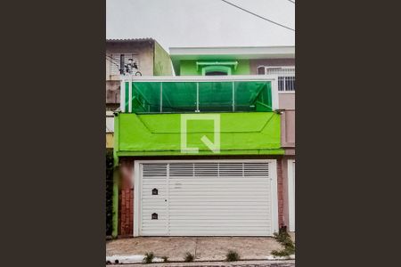 Casa à venda com 210m², 4 quartos e 2 vagasFachada 