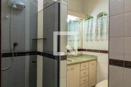 Casa à venda com 210m², 4 quartos e 2 vagasBanheiro